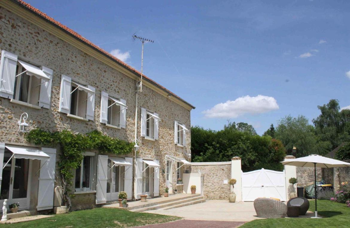 Chambres A La Maison Hermitage Aincourt Exteriér fotografie