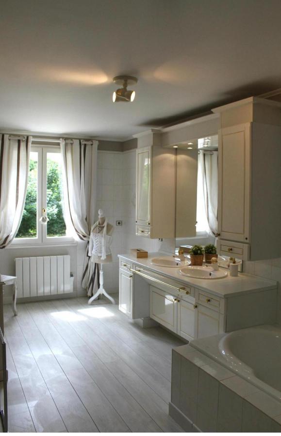 Chambres A La Maison Hermitage Aincourt Exteriér fotografie