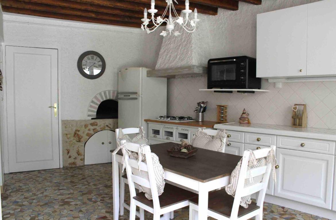 Chambres A La Maison Hermitage Aincourt Exteriér fotografie